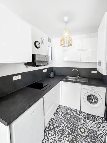 NIORT JOLI APPARTEMENT T2 MEUBLE 33 m2, Niort 79000
