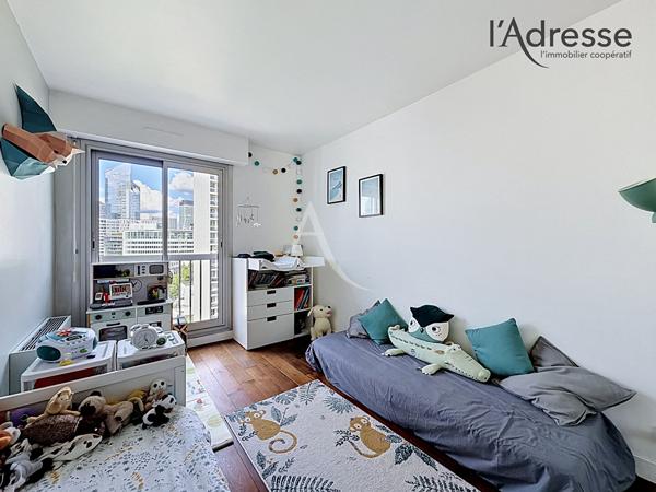 PUTEAUX/ Jean Jaurès - Appartement 3 pièces 64m² - 1 Balcon 5m² - 1 Cave - 1 Parking