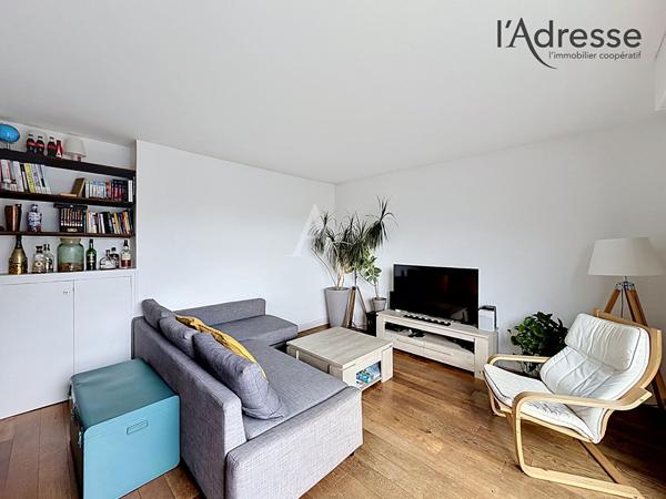 PUTEAUX/ Jean Jaurès - Appartement 3 pièces 64m² - 1 Balcon 5m² - 1 Cave - 1 Parking