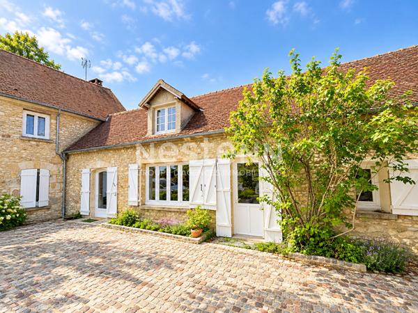 A VENDRE - Proche de Chaumont-en-Vexin - Maison en pierre avec dépendance - 4 chambres - Terrain de 1255m²