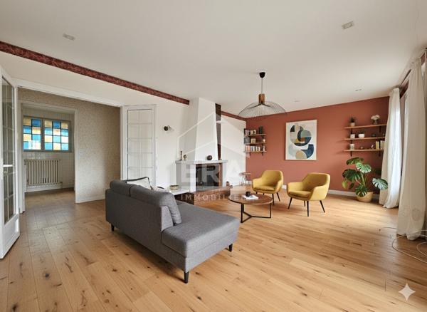 Maison de Ville à vendre Lumineuse avec Jardin - Centre-ville de La Couronne 16400