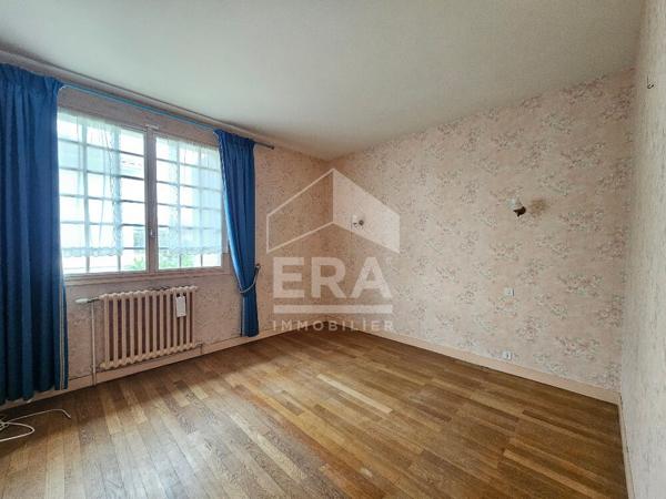 Maison de Ville à vendre Lumineuse avec Jardin - Centre-ville de La Couronne 16400