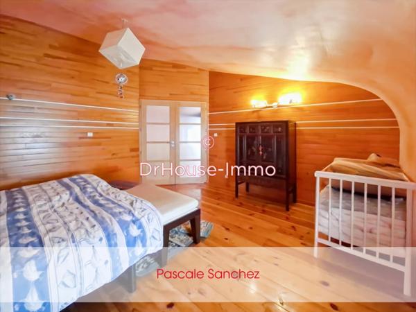 Maison à vendre 8 pièces de 215 m²