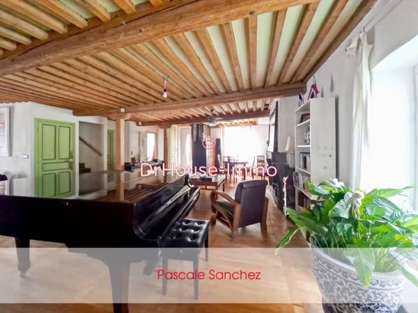 Maison à vendre 8 pièces de 215 m²