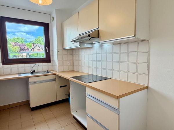 Appartement Chaville 2 pièce(s) 45 m2 proche gare Chaville rive gauche parking cave terrasse