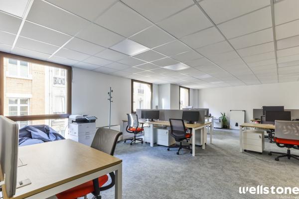 Bureaux à louer à PARIS 75017