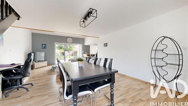 Maison à vendre 5 pièces 98 m² Le May-sur-Èvre