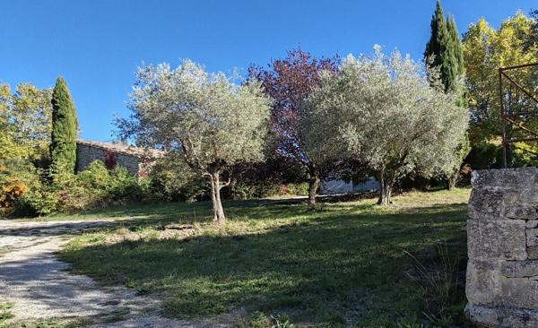 Ancien relais de poste avec domaine agricole à Forcalquier (04300) Forcalquier