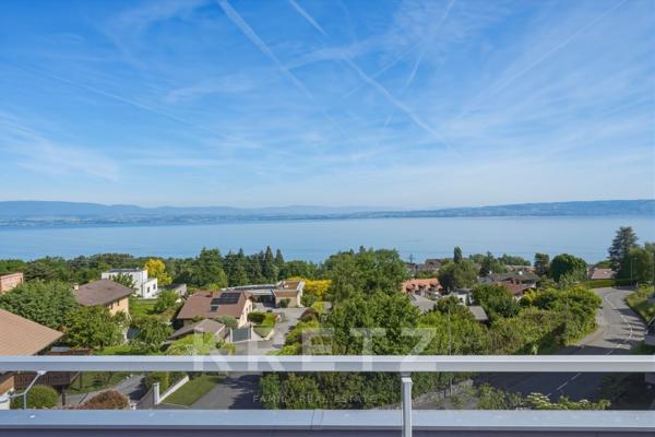 EXCLUSIVITÉ – ÉVIAN-LES-BAINS – PENTHOUSE EN ATTIQUE HAUT DE GAMME – VUE PANORAMIQUE À 180° SUR LE L