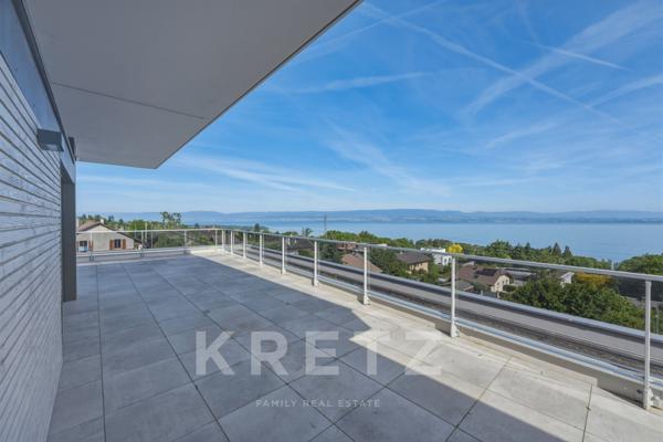 EXCLUSIVITÉ – ÉVIAN-LES-BAINS – PENTHOUSE EN ATTIQUE HAUT DE GAMME – VUE PANORAMIQUE À 180° SUR LE L