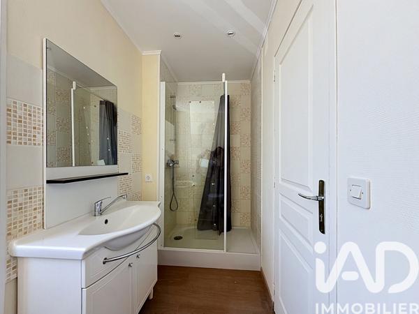 Maison à vendre 8 pièces 204 m² Neuillac