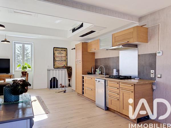 Maison à vendre 8 pièces 204 m² Neuillac