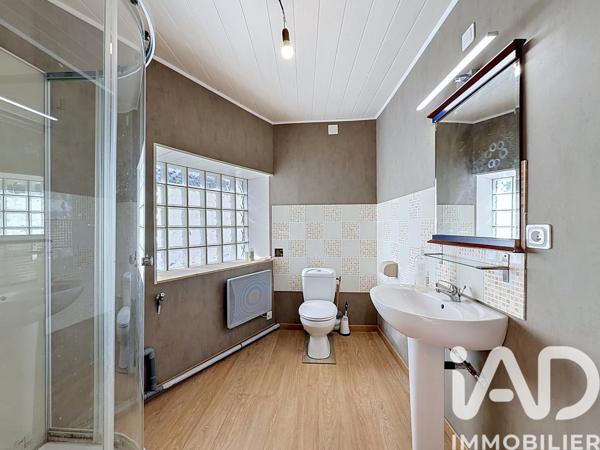 Maison à vendre 8 pièces 204 m² Neuillac