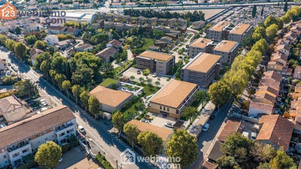 Appartement 43 m² à Sénas 13560