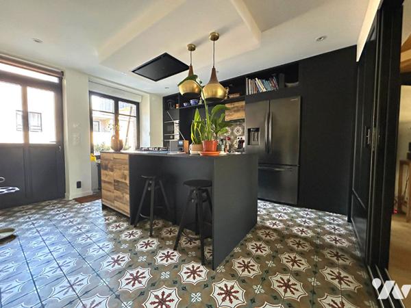 MAISON EN PIERRES QUARTIER STE THERESE