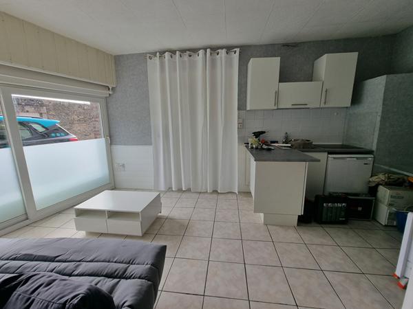 A VENDRE - STUDIO A DINAN