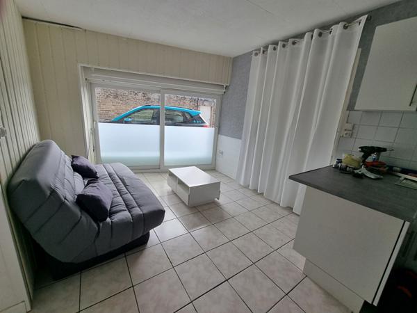 A VENDRE - STUDIO A DINAN