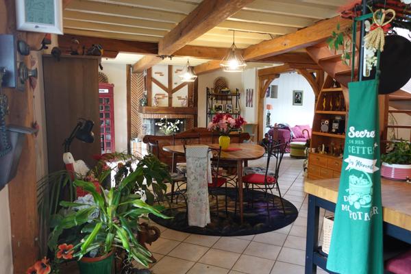 Maison sur grand terrain de 4620 m² à Saint-Martin-d'Abbat