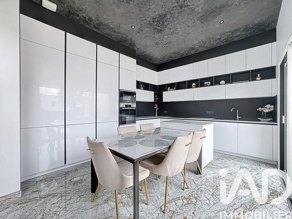 Maison à vendre 5 pièces 147 m² Bourgbarré