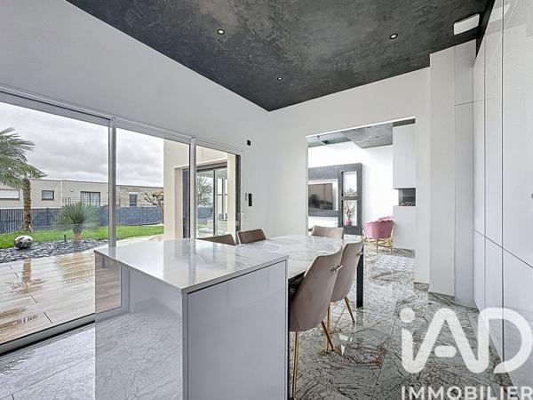 Maison à vendre 5 pièces 147 m² Bourgbarré