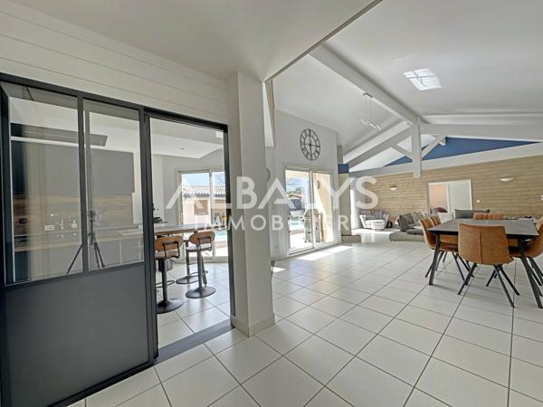 Maison 8 pièce(s) 5 chambre(s) 191 m²