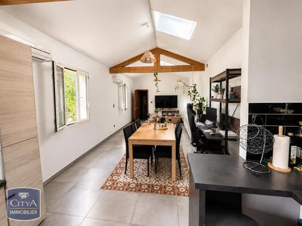 Appartement à louer 2 pièces 53.09m² Salon-de-Provence (13300)