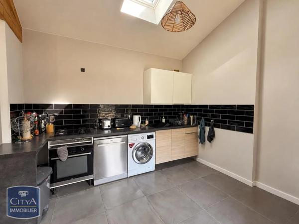 Appartement à louer 2 pièces 53.09m² Salon-de-Provence (13300)