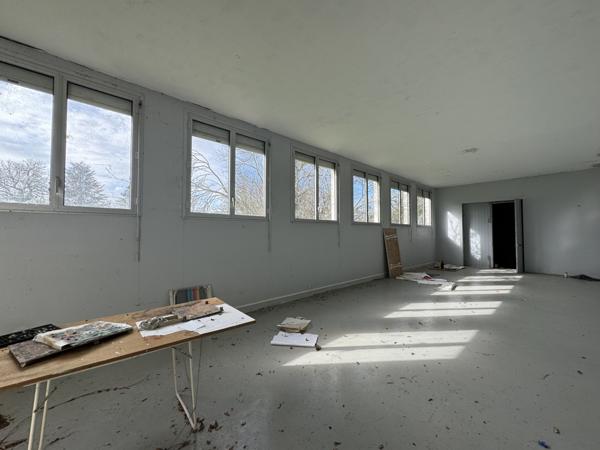 Ancien atelier 80m² - JARNAC (16) Jarnac (16200)