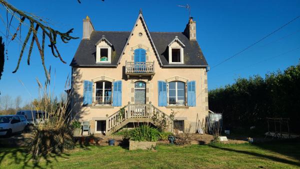 Maison de charme hors lotissement à proximité du bourg