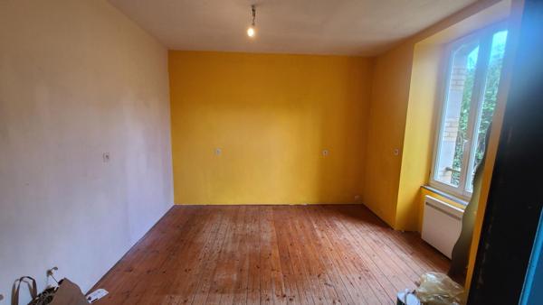 Maison de charme hors lotissement à proximité du bourg