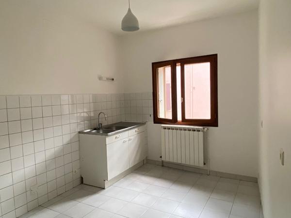 HEREPIAN - Appartement 3 pièce(s) - 86,35 m² - Loyer 733 € CC