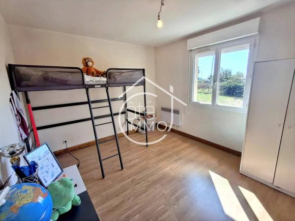 PRIGONRIEUX: Maison de 85m² avec jardin idéale pour projet locatif