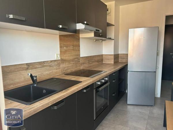 Appartement à louer 1 pièce 37m² Saint-Julien-en-Genevois (74160)