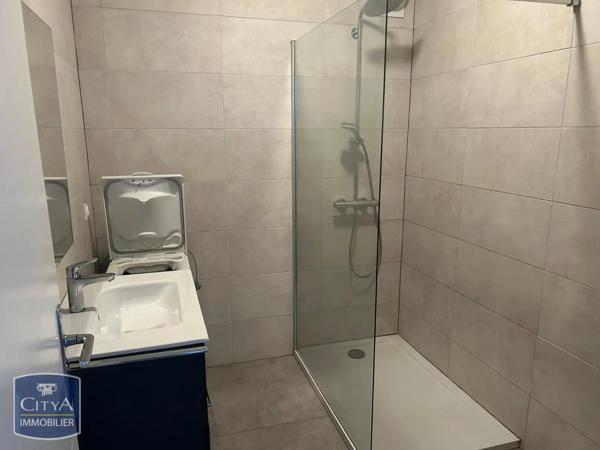 Appartement à louer 1 pièce 37m² Saint-Julien-en-Genevois (74160)