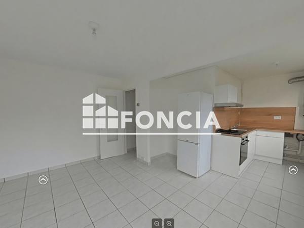 Location Appartement 3 pièces 48.33 m² - 35 37 39 41 43 RUE DU MANIO Lorient 56100