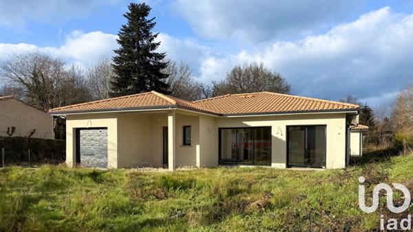 Maison traditionnelle 5 pièces de 130 m² à Saint-Aubin-de-Médoc (33160)