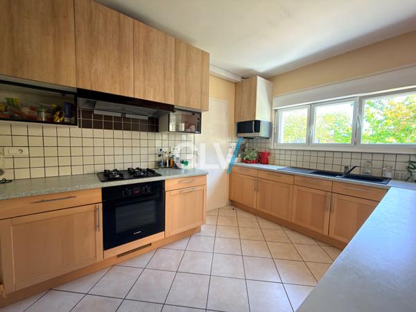 MAISON SEMI-INDIVIDUELLE AVEC GARAGE ET JARDIN DE 330m2 , Faches thumesnil
