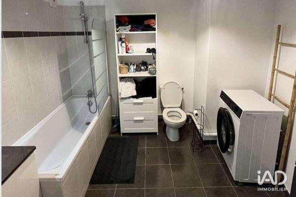 Location studio 27 m² Issy-les-Moulineaux