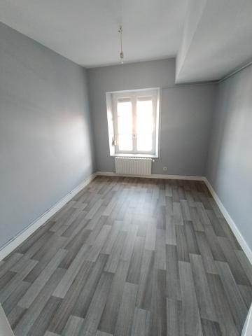 Immeuble dans Vrigne aux Bois