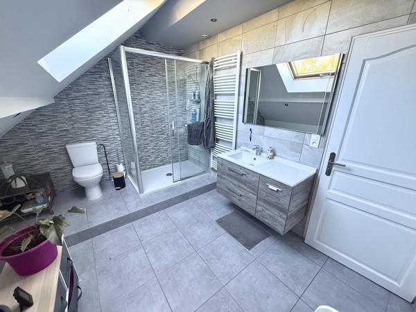 Magnifique maison de 155 m² – 4 chambres + 1 bureau – vivable de plain-pied – garage