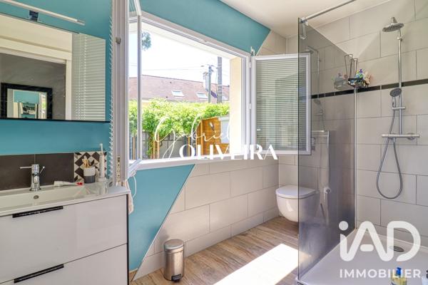 Maison à vendre 6 pièces 130 m² Saint-Leu-la-Forêt