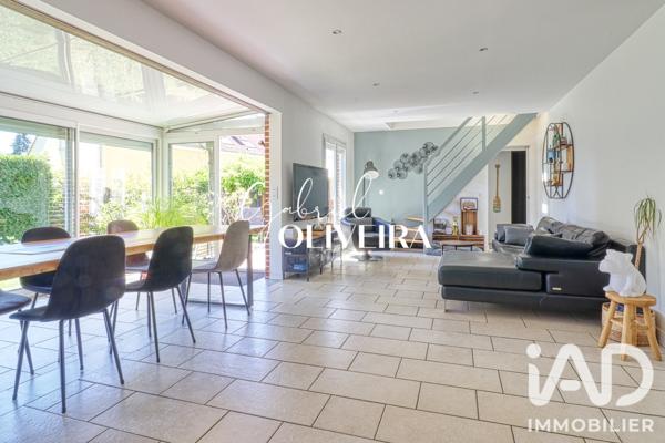 Maison à vendre 6 pièces 130 m² Saint-Leu-la-Forêt