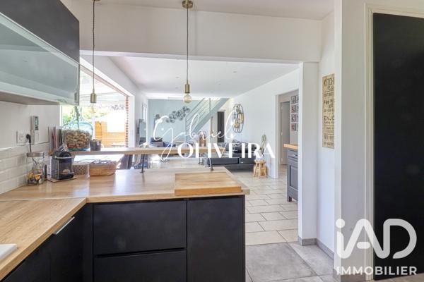 Maison à vendre 6 pièces 130 m² Saint-Leu-la-Forêt