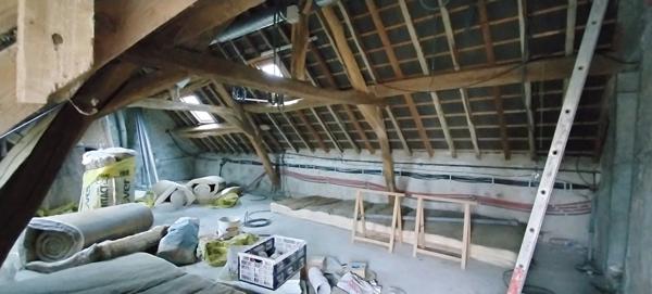 Greneville-en-Beauce (45480) SI VOUS AIMEZ LES DEPENDANCES CE BIEN EST FAIT POUR VOUS!!!