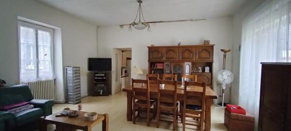 Greneville-en-Beauce (45480) SI VOUS AIMEZ LES DEPENDANCES CE BIEN EST FAIT POUR VOUS!!!