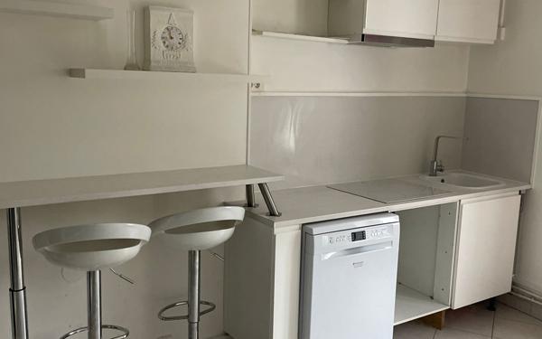 Appartement à louer    3 pièces • 56 m2 Cosne-Cours-sur-Loire