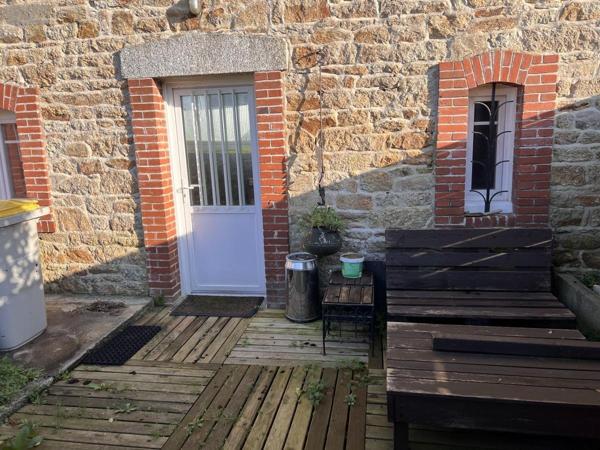 Maison à vendre à Guingamp dans les Côtes-d'Armor (22200), ref : 22064-1341