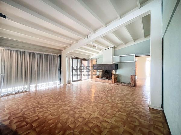 Grande maison familiale à fort potentiel - SAINT CAPRAIS DE BORDEAUX