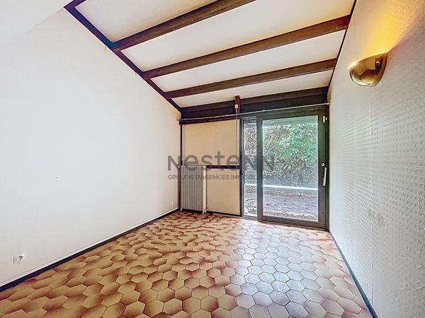 Grande maison familiale à fort potentiel - SAINT CAPRAIS DE BORDEAUX