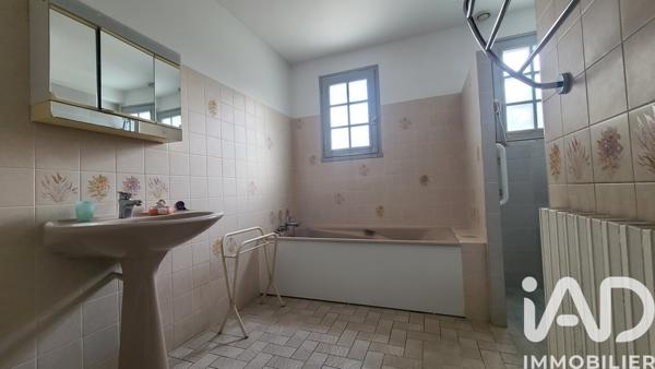 Maison à vendre 5 pièces 122 m² Noyant-Villages